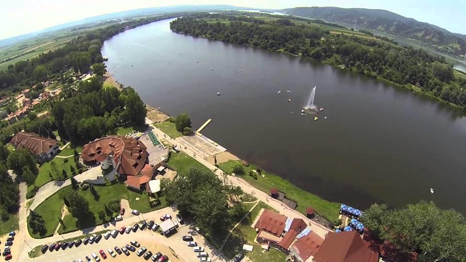 Golden Danube Bed and Breakfast Veliko Gradište Exteriör bild